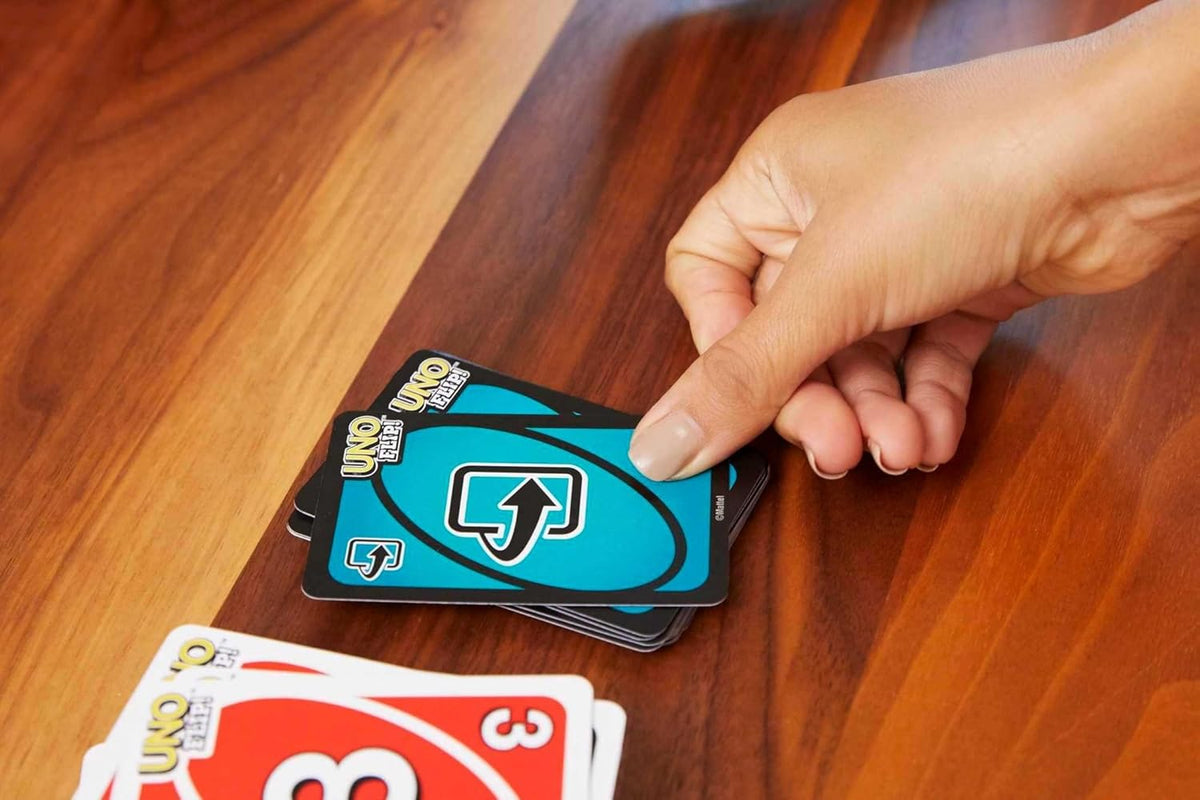 UNO FLIP! card game in travel storage tin – 2 to 10 players, ages 7+, photo 6